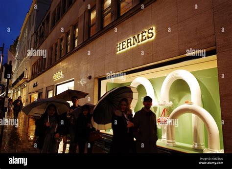 hermes bond street hours|hermes opening hours.